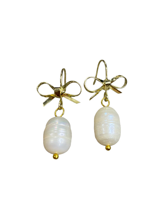 Bow & Pearl Earring